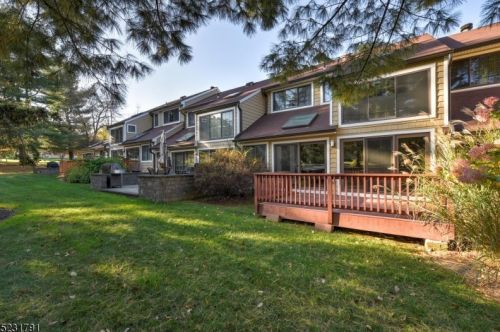 903 Alysia Ct, Dover NJ 07803-3056 exterior