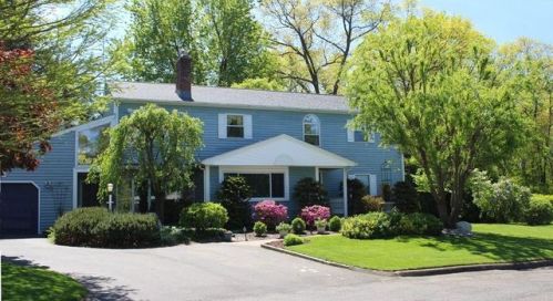 70 Fletcher Cir, Chicopee, MA 01020-3835