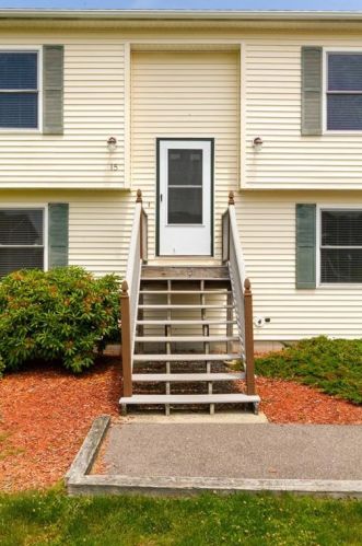 15 Greene Ln, South Kingstown, RI 02882-5016