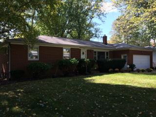 2054 Jaquelyn Dr, Canton, OH 44720-1134