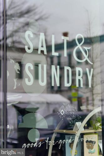 1211 13th St, Washington DC  20005-5246 exterior