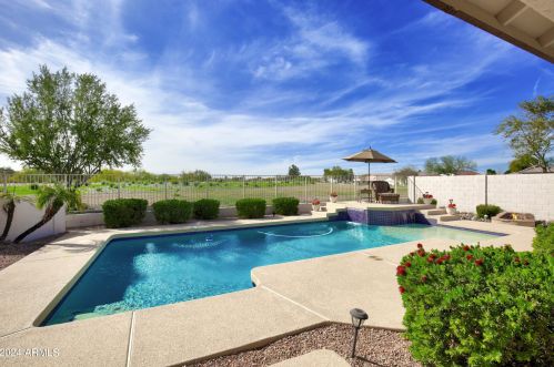 4109 Escuda Dr, Glendale AZ  85308-7410 exterior