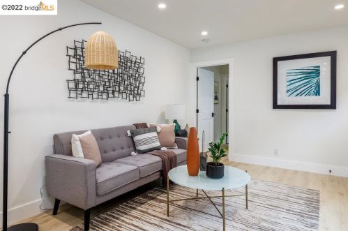 481 59th St, Oakland CA 94609-1538 exterior