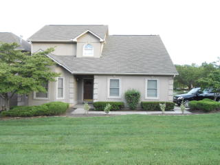 8500 Savannah Ct, Knoxville, TN 37923-6338