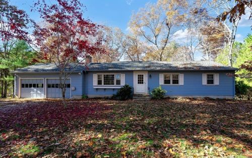 59 Sundale Dr, North Windham, CT 06280-1230