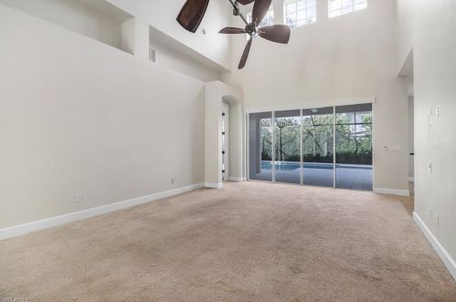 16200 Parque Ln, Naples FL  34110-2826 exterior