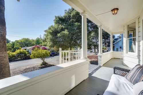 9986 Oak St, Penngrove, CA