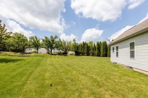 118 Sundial Dr, Canonsburg, PA 15317-6208