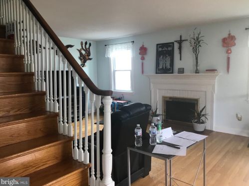 26 Johns Rd, Cheltenham PA  19012-1420 exterior