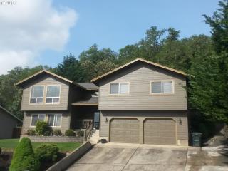 1500 Avery St, Roseburg, OR 97471-6024