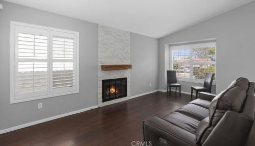 27093 Rainbow Crk Dr, Temecula CA 92591-4570 exterior