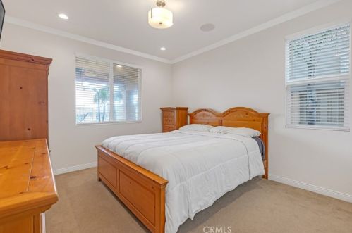 13 Via Niccolo Ct, Lake Elsinore CA  92532-0147 exterior