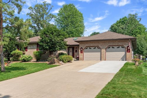 12889 Nightingale St, Minneapolis, MN 55448-7028