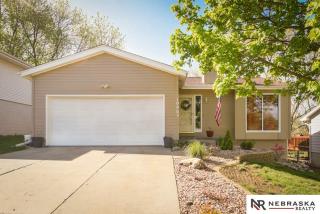 10903 Crown Point Ave, Omaha NE  68164-1505 exterior