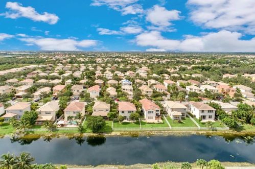 16392 29th St, Hollywood FL  33027-5221 exterior