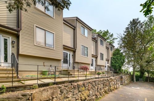 79 Highview Ave, Stamford, CT 06907-1666