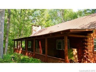 2333 Oxford Dr, Kannapolis, NC 28081-8759
