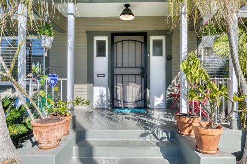 4139 11th St, Long Beach, CA 90804-4255