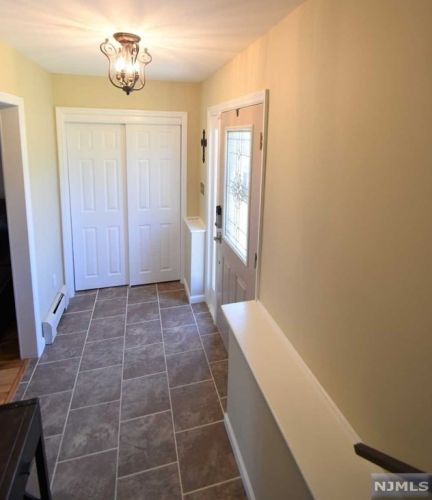 23 Hudson Dr, West Milford Lakes, NJ 07480-4216
