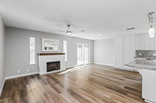 548 Denise Dr, Ripon CA  95366-2808 exterior