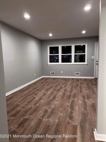 512 Linda Ct, Bricktown, NJ 08724-7151