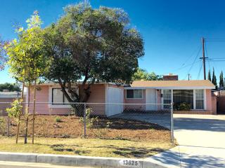 13625 Woodridge Ave, La Mirada, CA 90638-2844