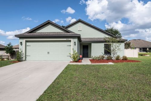 4475 Caicos Dr, Tavares, FL 32778-5903