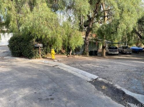 1220 Linda Ln, Fullerton CA  92831-2002 exterior