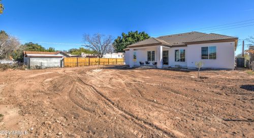 6434 12 St, Phoenix AZ 85086-4804 exterior