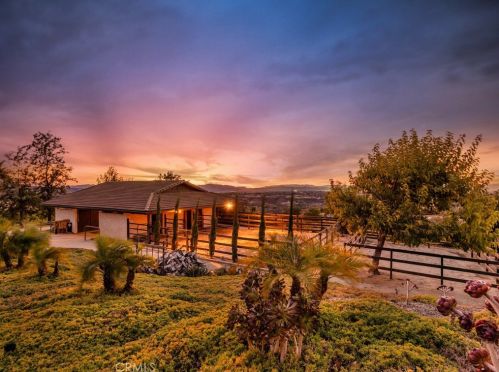 41777 Parado Del Sol Dr, Temecula CA  92592-8998 exterior