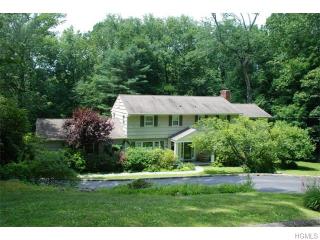 52 Oak Hill Rd, Chappaqua, NY 10514-2514