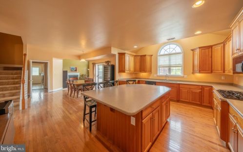 18 Wick Dr, Parkesburg, PA 19365-9108