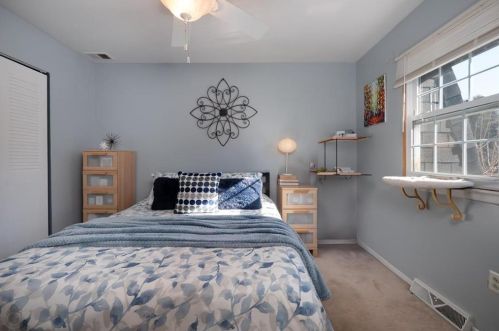 140 Vista Dr, Easton PA  18042-7202 exterior