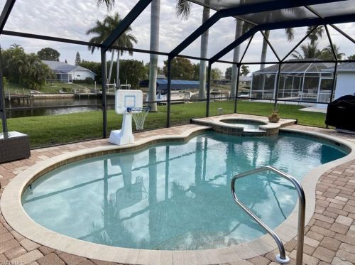1325 21st St, Cape Coral, FL 33990-4652