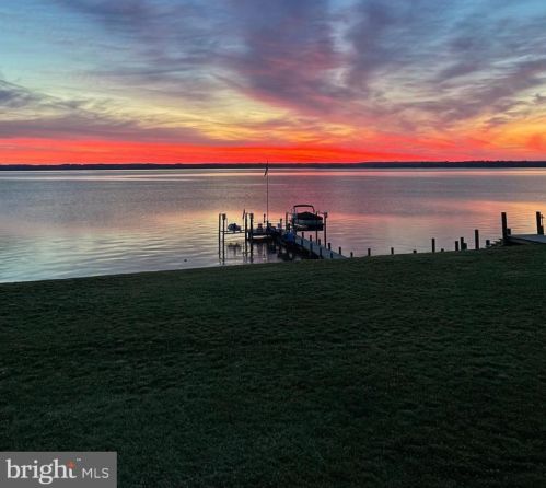 19725 Tidewater Trl, Tappahannock VA  22560 exterior