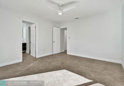212 2nd Ct, Dania Beach FL  33004-4813 exterior