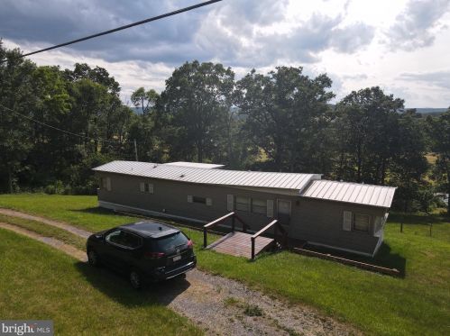 629 Braddock School Rd, Slanesville, WV 25444-3209