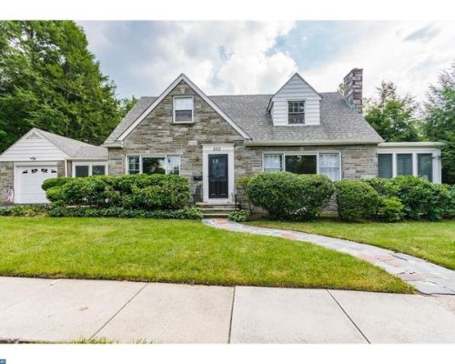 500 Crystal Lake Ave, Tavistock NJ  08033-2808 exterior