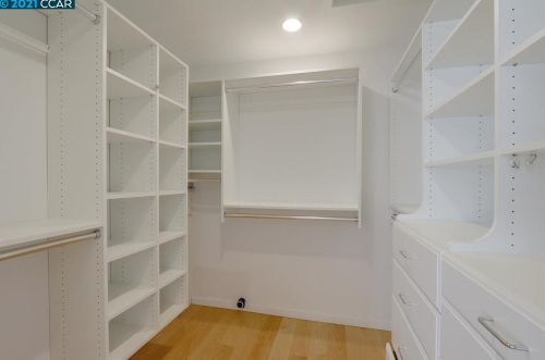 4 Loma Vista Dr, Orinda CA  94563-2213 exterior