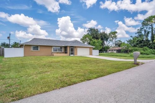 5417 27th Ave, Naples, FL 34116-7509