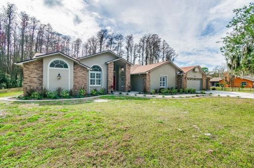 10060 Chip Ln, New Port Richey, FL 34654-2638