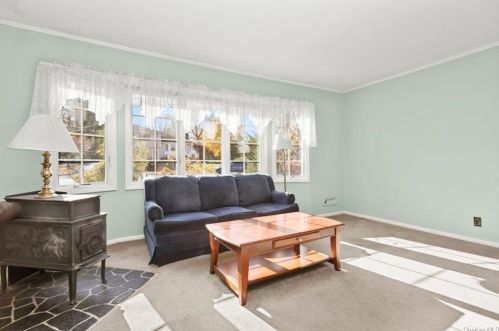 1304 Walter Rd, Yorktown Hgts, NY 10598-3639