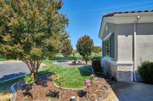 1594 Tanglewood Ct, Beaumont CA  92223-8540 exterior