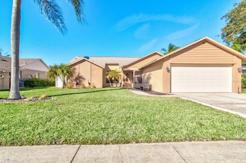 8431 Royal Hart Dr, New Port Richey, FL 34653-7004