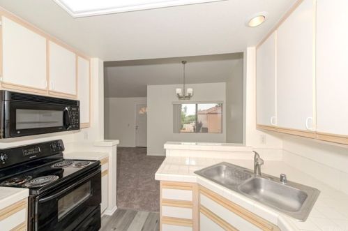 310 Villa Point Dr, Newport Beach CA  92660-6237 exterior