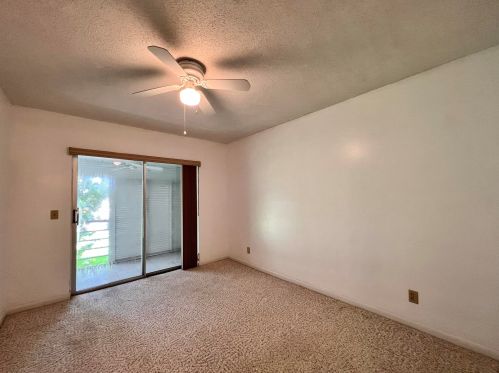 61 Hastings D, West Palm Beach FL  33417-1205 exterior