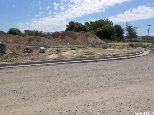 1367 2275, Clearfield UT  84015-5722 exterior