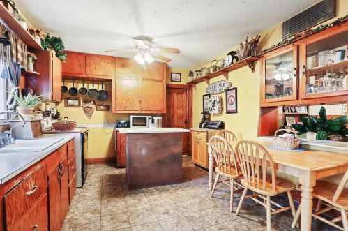 2115 Cottonwood Rd, Brillion, WI 54110-9344