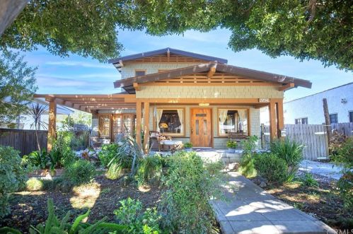 3754 Myrtle Ave, Long Beach, CA 90807-4122