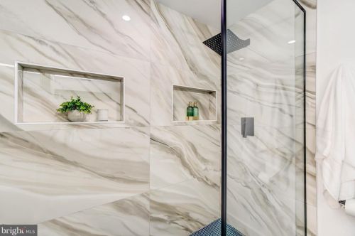 4624 Asbury Pl, Washington DC  20016-4325 exterior